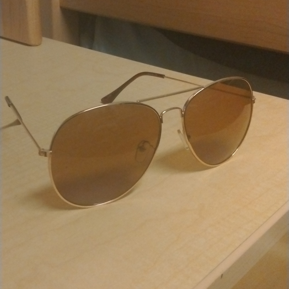 men's aviator sunglasses - gold
